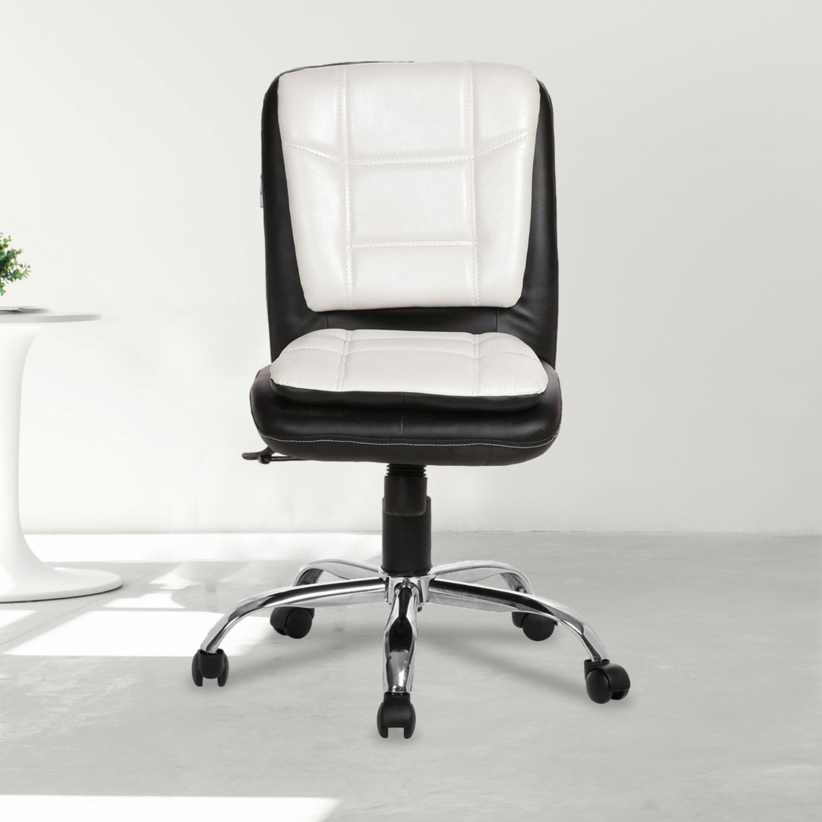 ML-539 THE LIBRANEJAR LB WORKSTATION CHAIR BLACK AND WHITE