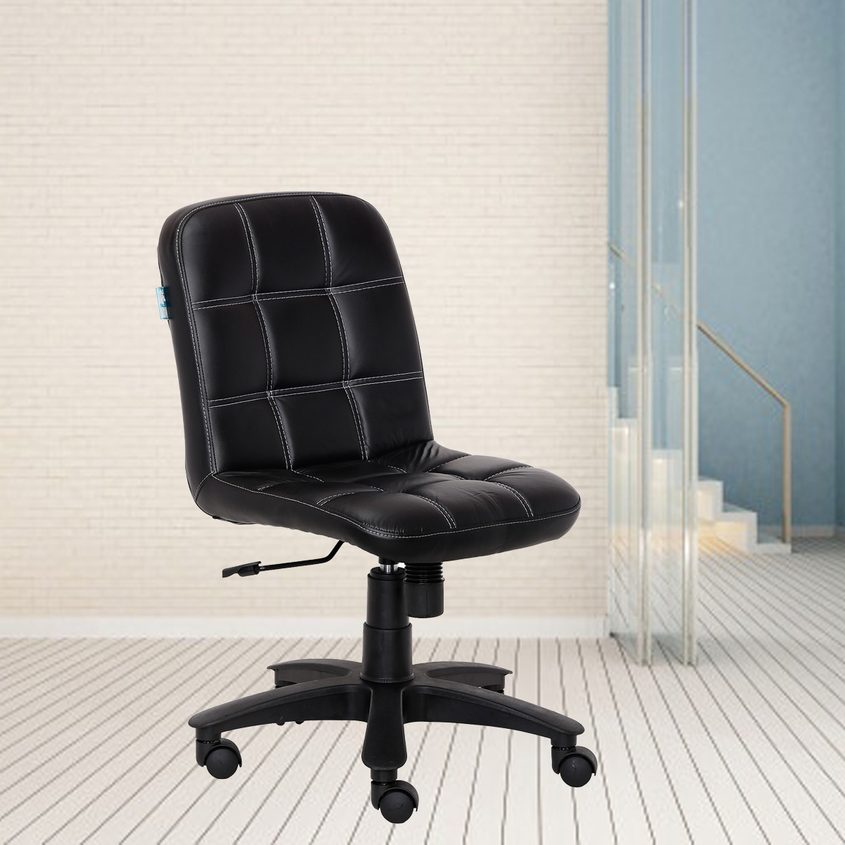 ML-1013-VISITOR EXECUTIVE CHAIR IN BLACK COLOR